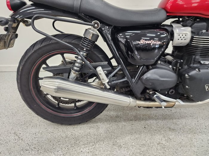 2017 Triumph STREET TWIN Red