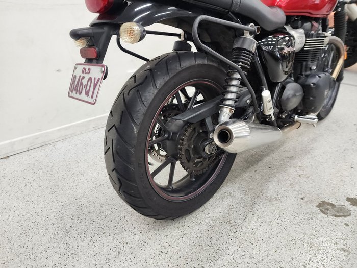 2017 Triumph STREET TWIN Red