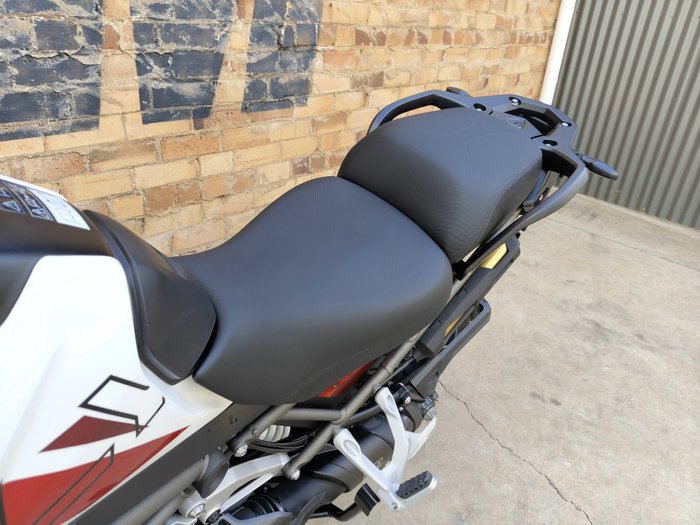 2026 TRIUMPH TIGER 1200 DESERT EDITION ROAD CRYSTAL WHITE