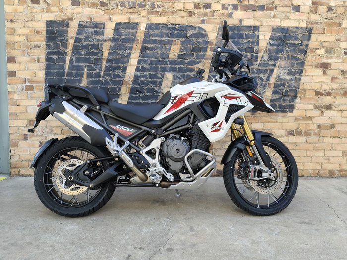 2026 TRIUMPH TIGER 1200 DESERT EDITION ROAD CRYSTAL WHITE