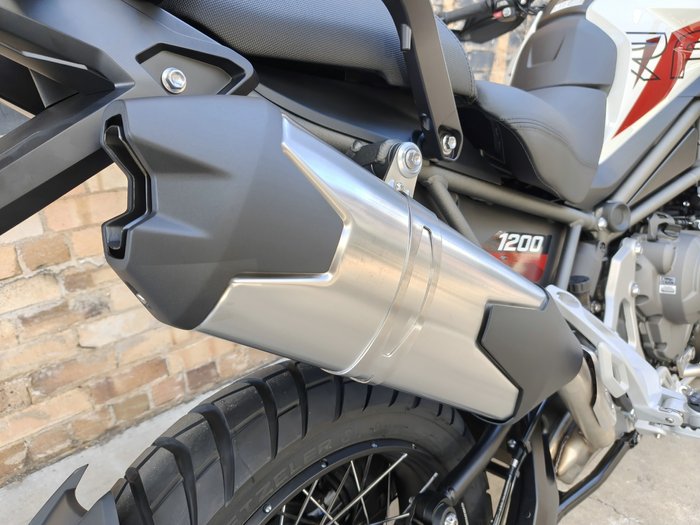 2026 TRIUMPH TIGER 1200 DESERT EDITION ROAD CRYSTAL WHITE