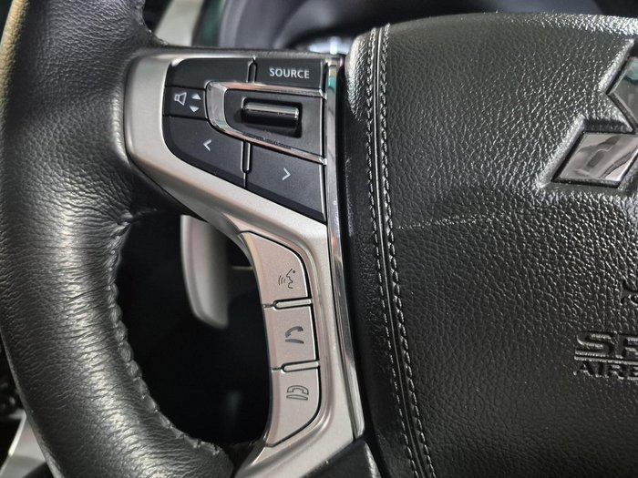 2023 Mitsubishi Pajero Sport GLX