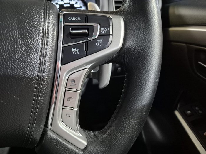 2023 Mitsubishi Pajero Sport GLX