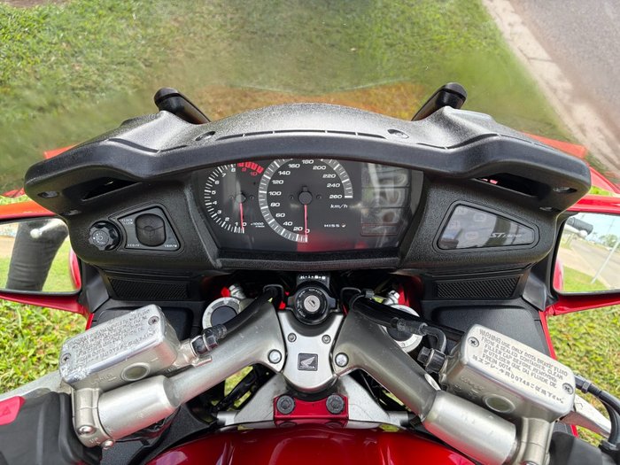 2008 Honda ST1300A Maroon