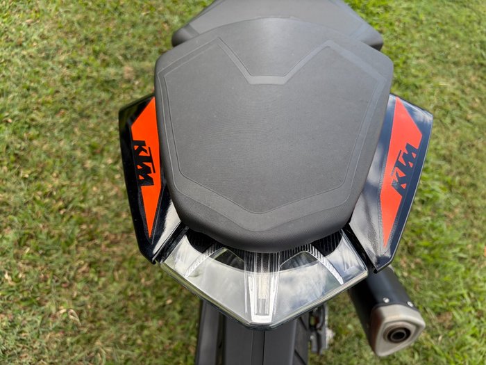 2021 Ktm 390 DUKE SILVER