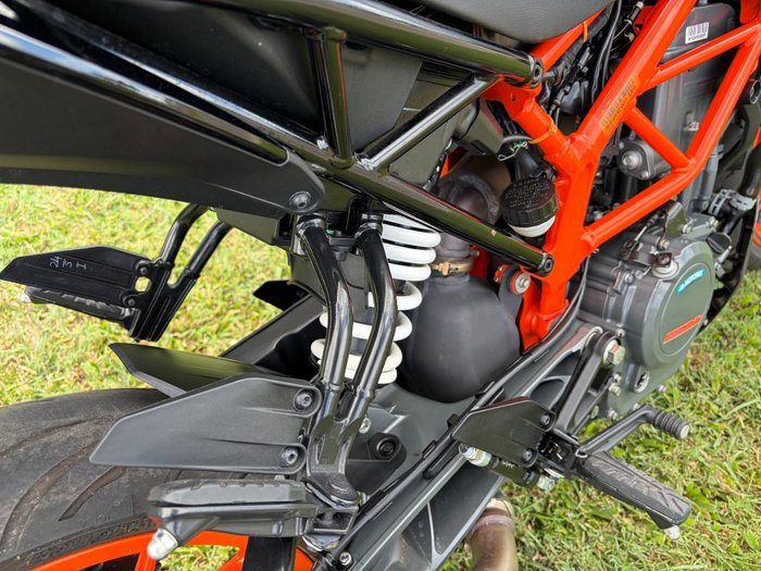 2021 Ktm 390 DUKE SILVER