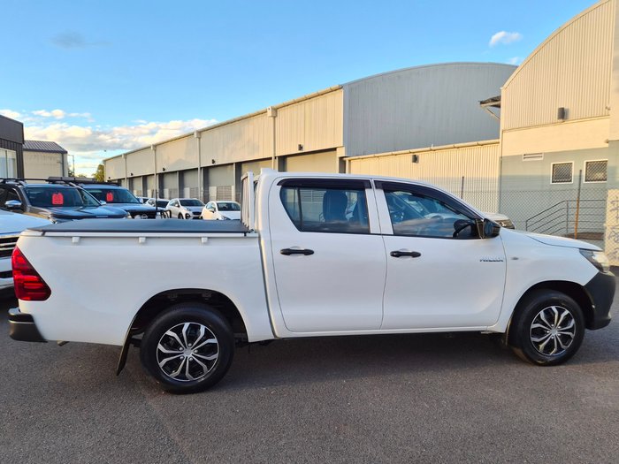 2022 Toyota Hilux Workmate