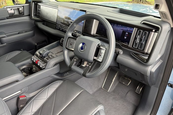 2025 Denza B5 Leopard
