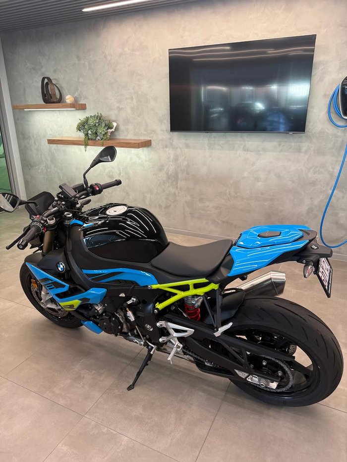 2025 BMW S 1000 R Sport S 1000 Yellow