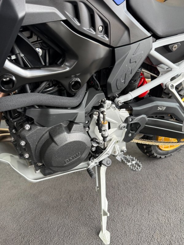 2026 BMW Motorrad F 900 GS ENDURO LT WHT/RACING BLU MET/RACE RED