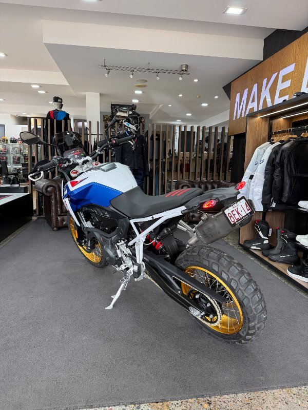 2026 BMW Motorrad F 900 GS ENDURO LT WHT/RACING BLU MET/RACE RED