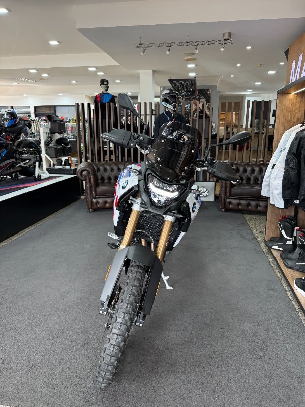 2026 BMW Motorrad F 900 GS ENDURO LT WHT/RACING BLU MET/RACE RED
