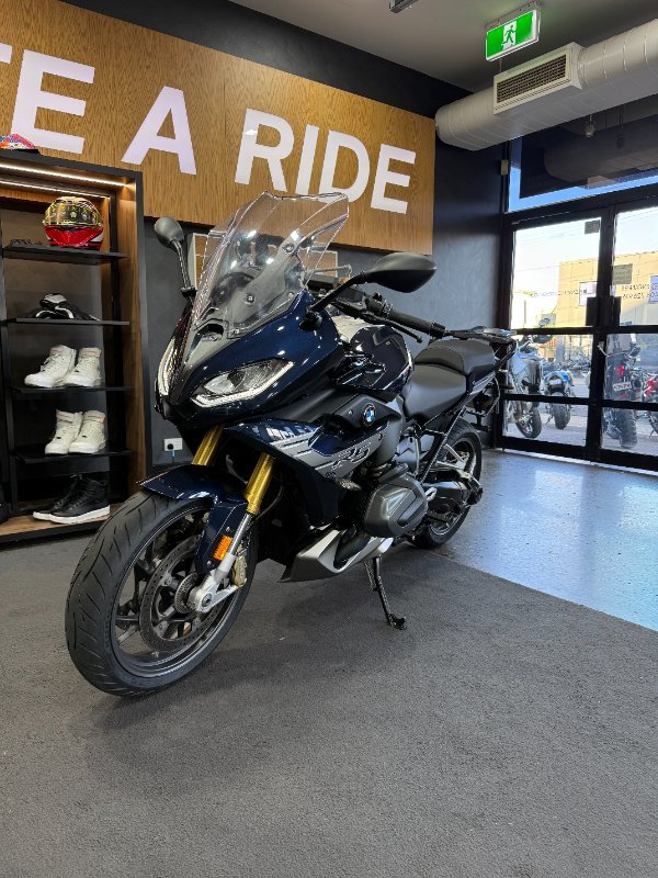 BMW Motorrad 2020 BMW 1250CC R 1250 RS IMPERIAL BLUE METALLIC