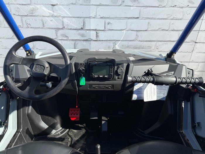 2026 Polaris RZR 200 EFI