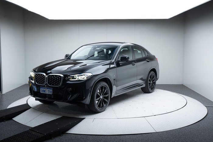 2023 BMW X4