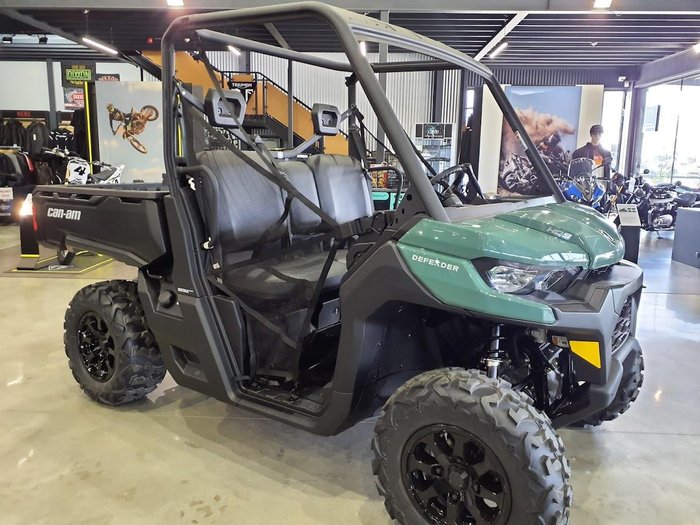 2026 Can-Am Defender DPS HD9 Defender Green