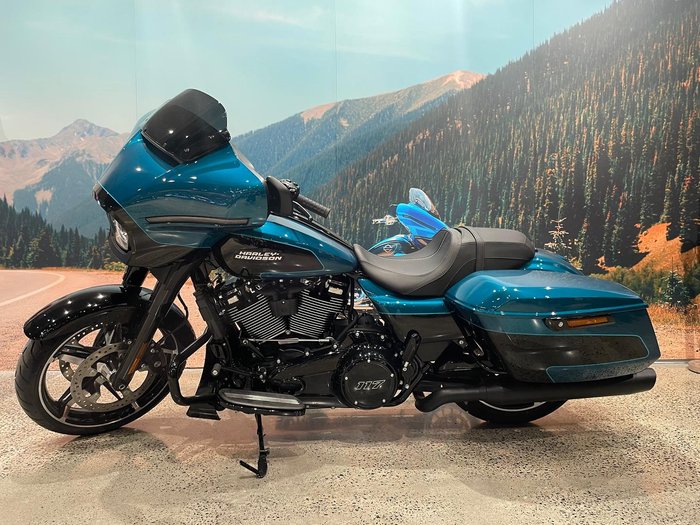 Harley-Davidson Street Glide 117 (FLHX) Touring
