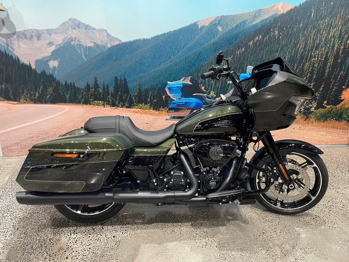 Harley-Davidson Road Glide 117 (FLTRX) Touring