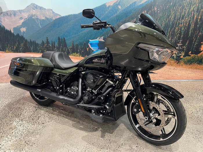 Harley-Davidson Road Glide 117 (FLTRX) Touring