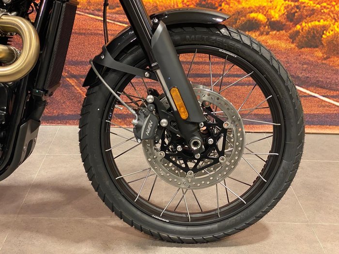 2025 Triumph Scrambler 1200 X Scrambler Black