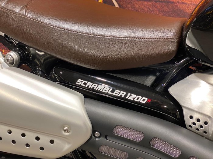 2025 Triumph Scrambler 1200 X Scrambler Black