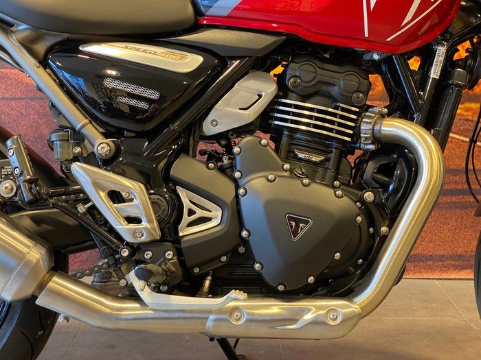 2026 Triumph Speed 400 Speed Four Red