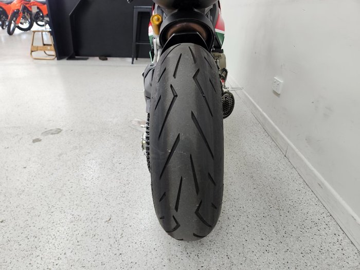 2022 DUCATI PANIGALE V2 BAYLISS 20TH ANNIV Red