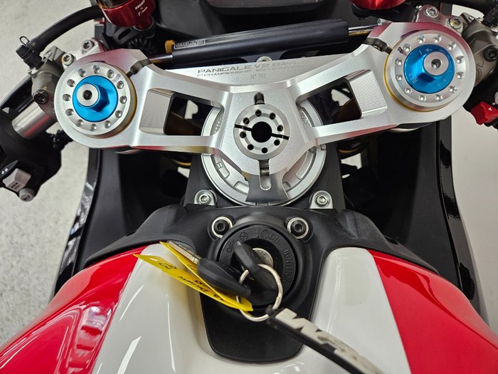 2022 DUCATI PANIGALE V2 BAYLISS 20TH ANNIV Red