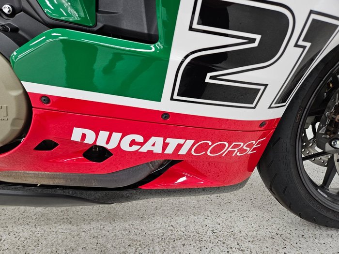 2022 DUCATI PANIGALE V2 BAYLISS 20TH ANNIV Red