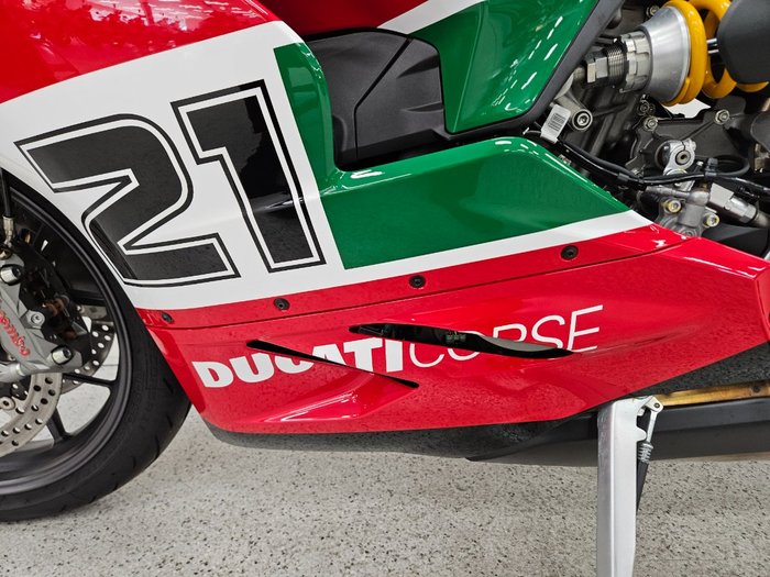 2022 DUCATI PANIGALE V2 BAYLISS 20TH ANNIV Red