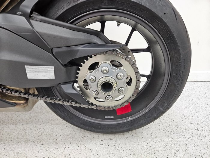 2022 DUCATI PANIGALE V2 BAYLISS 20TH ANNIV Red