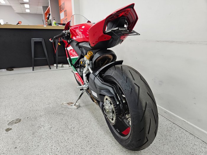 2022 DUCATI PANIGALE V2 BAYLISS 20TH ANNIV Red