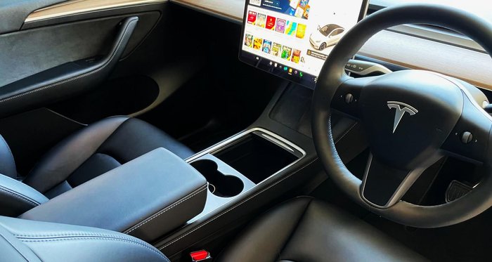 2022 Tesla Model Y Rear-Wheel Drive