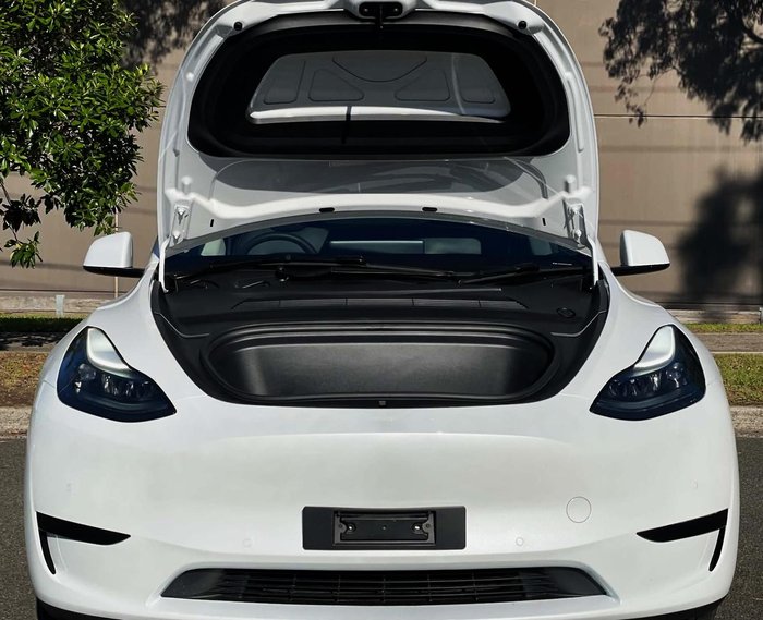 2022 Tesla Model Y Rear-Wheel Drive