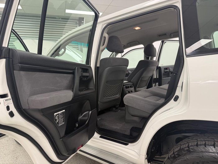 2010 Toyota Landcruiser GXL VDJ200R MY10 4X4 Constant Glacier White