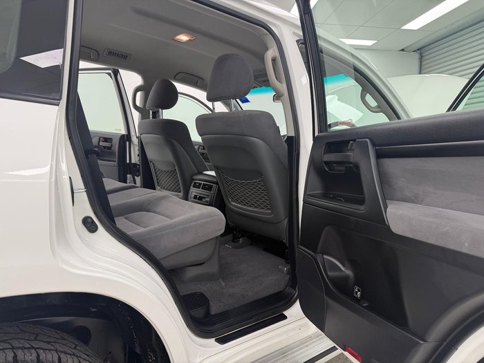 2010 Toyota Landcruiser GXL VDJ200R MY10 4X4 Constant Glacier White