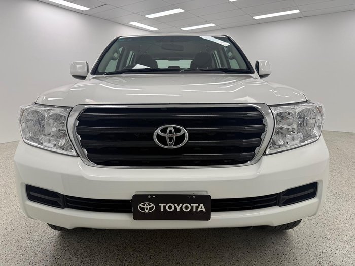 2010 Toyota Landcruiser GXL VDJ200R MY10 4X4 Constant Glacier White