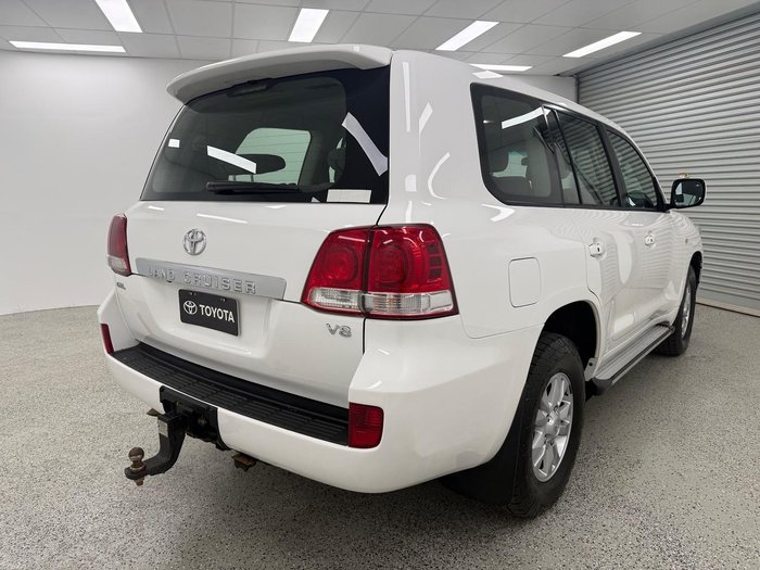 2010 Toyota Landcruiser GXL VDJ200R MY10 4X4 Constant Glacier White