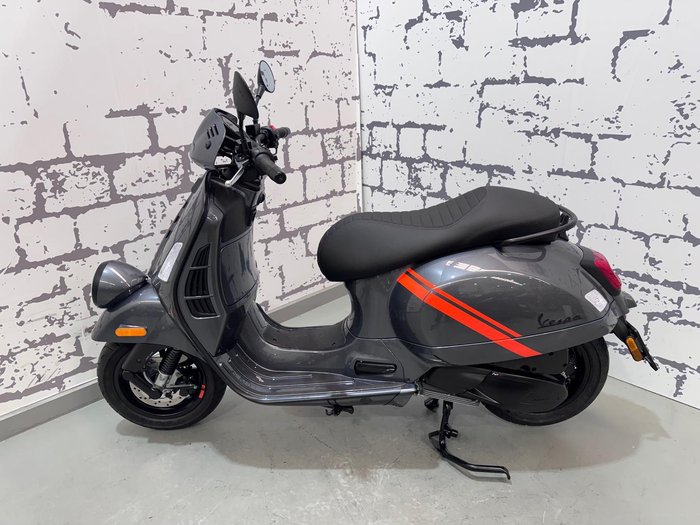 2024 Vespa GTV 300 GTV Grey