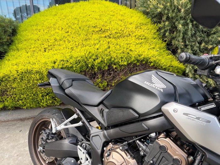 2022 Honda CB650R Black