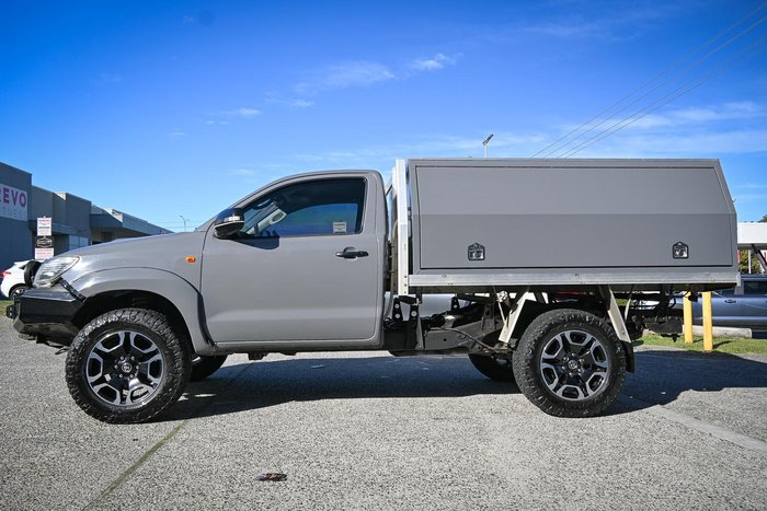 2014 Toyota Hilux SR