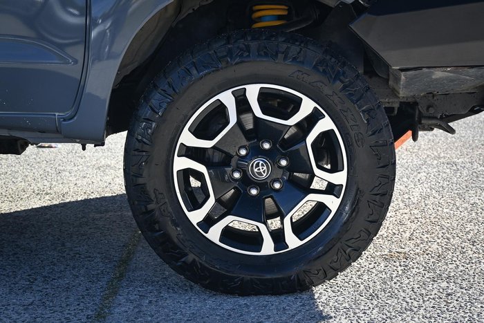 2014 Toyota Hilux SR