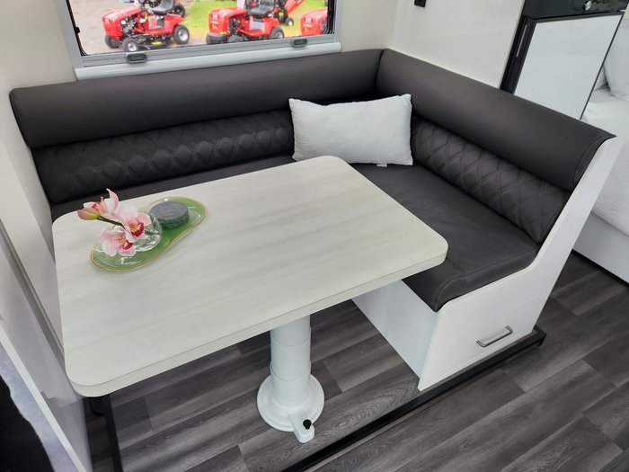 2026 Paradise MotorHomes INTEGRITY CLUB DELUXE (AWD) IMMEDIATE DELIVERY