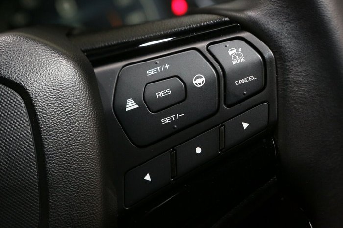 2025 Isuzu D-MAX BLADE