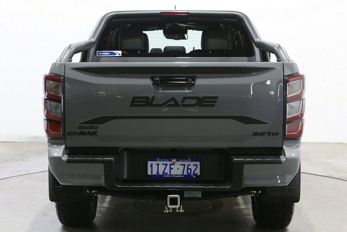 2025 Isuzu D-MAX BLADE