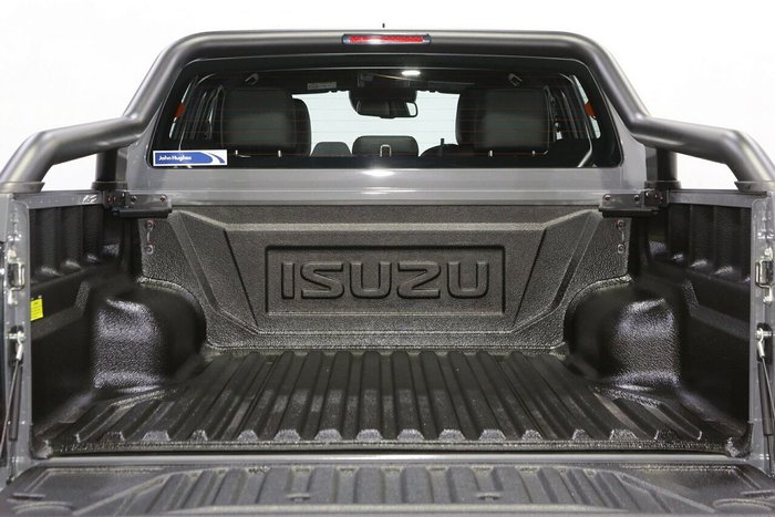 2025 Isuzu D-MAX BLADE