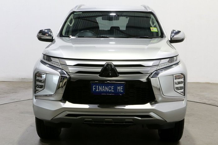 2023 Mitsubishi Pajero Sport GLS