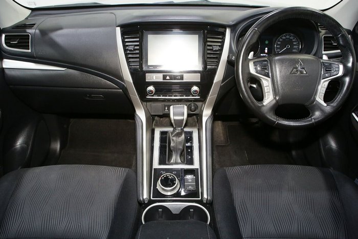 2023 Mitsubishi Pajero Sport GLS