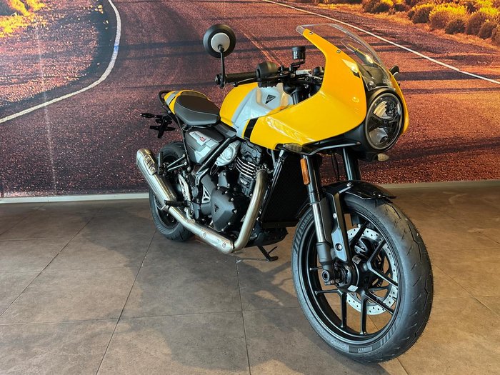 2026 Triumph Thruxton 400 Thruxton Yellow