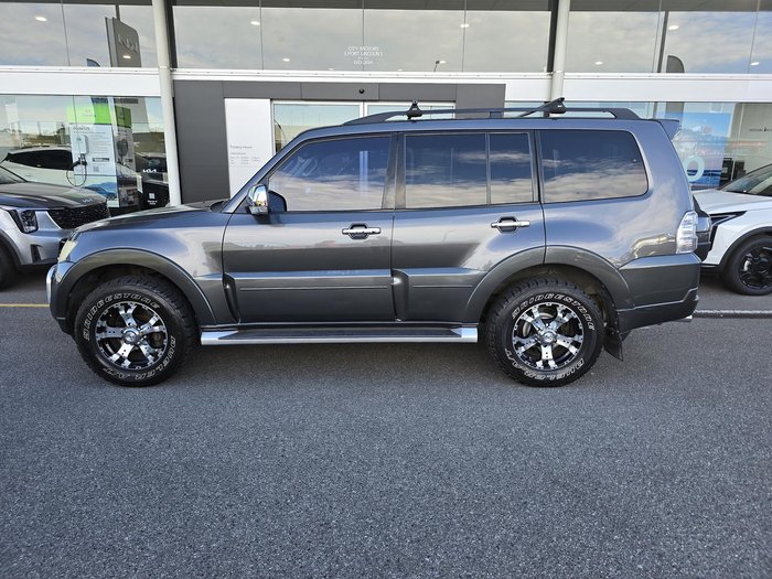 2011 Mitsubishi Pajero GLX